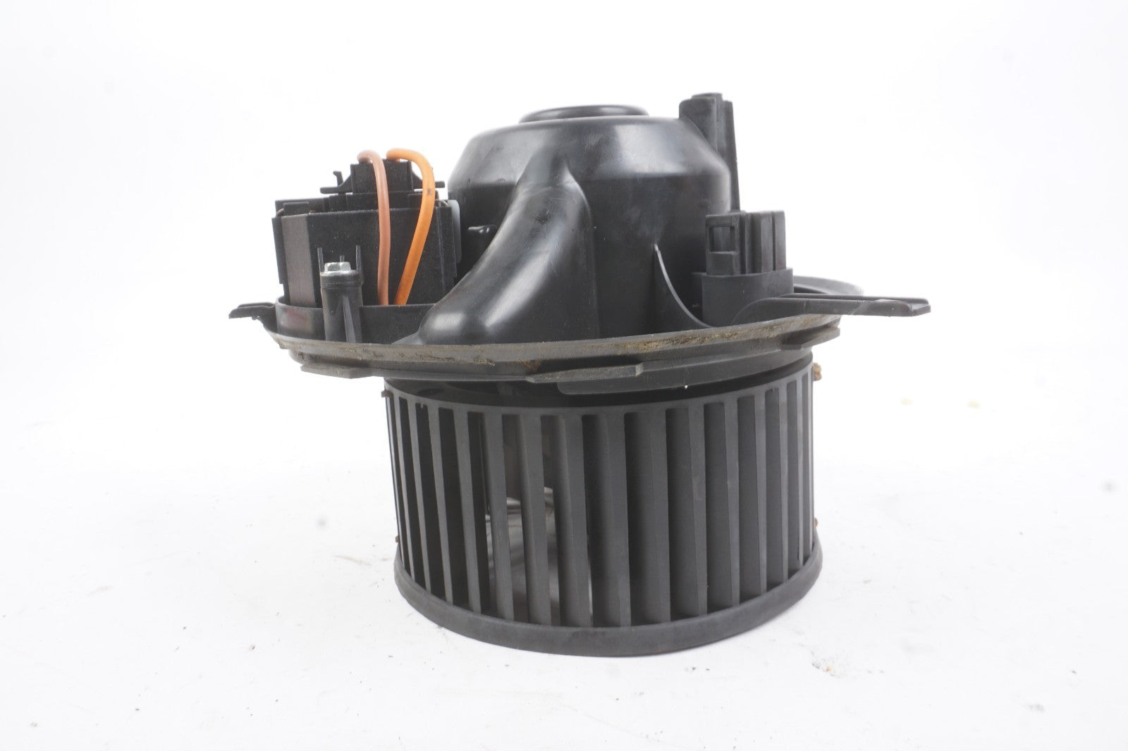 12-22 Volkswagen Passat Ac Heater Blower Motor 561820015E OEM