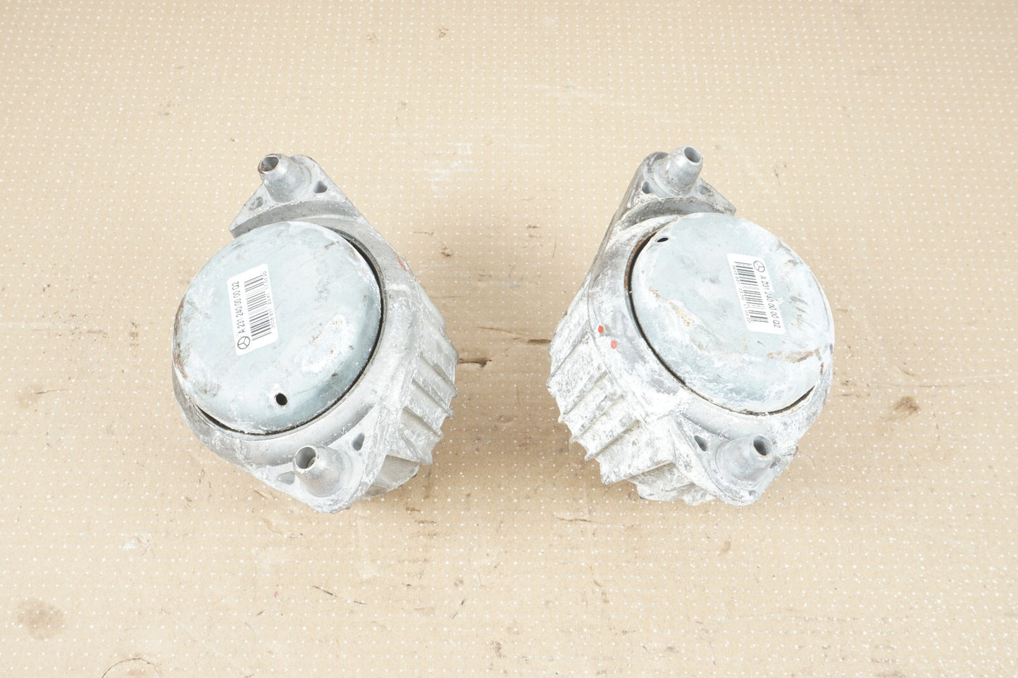 2018-2020 MERCEDES SL450 ENGINE MOTOR MOUNT 2312400000 SET OF 2  OEM