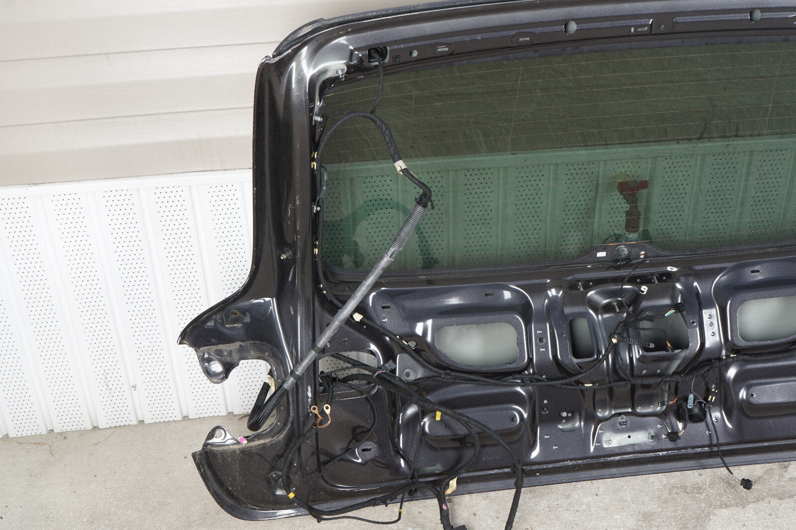 2007 - 2009 AUDI Q7 TRUK TAILGATE LIFTGATE HATCH OEM