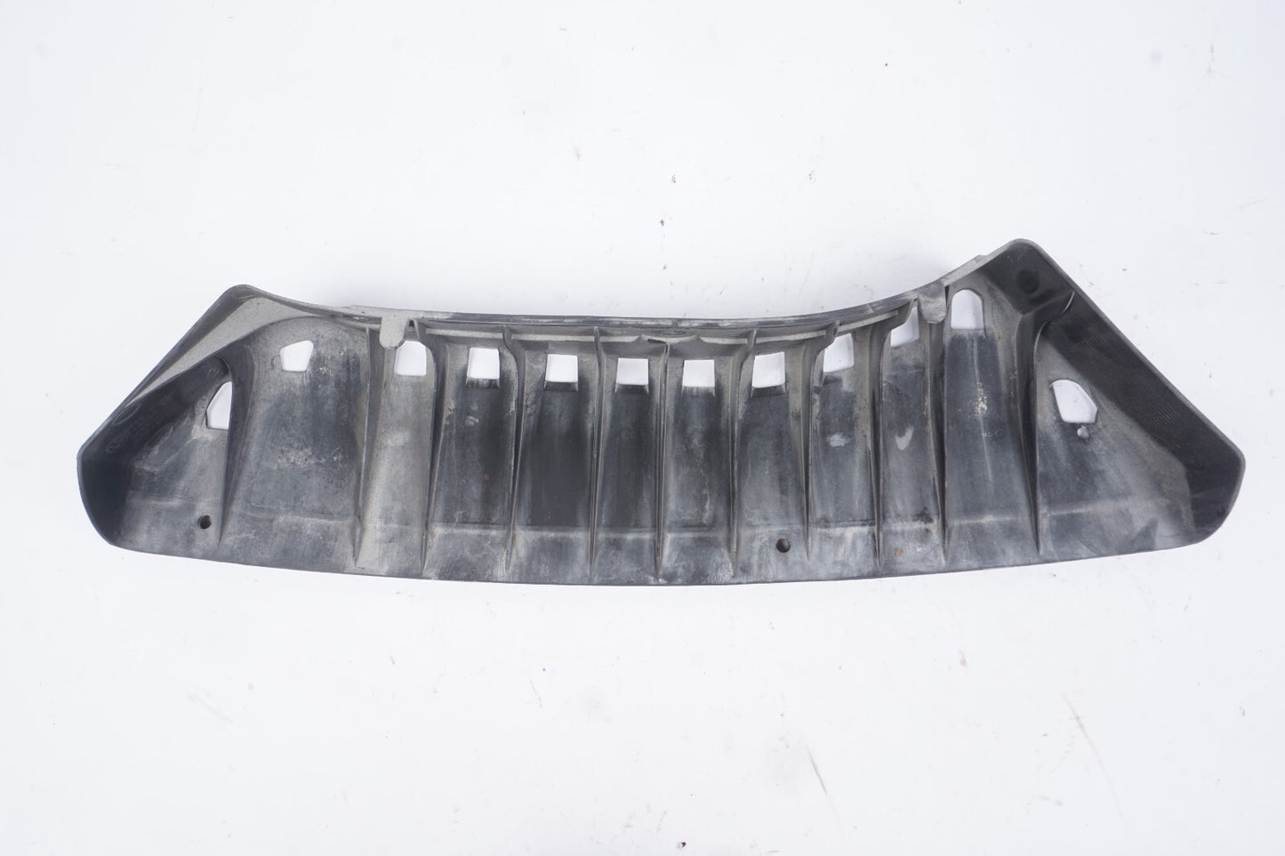 2004 - 2010  BMW 650i E63 E64 Rear Center Bumper Support Mount Bracket OEM