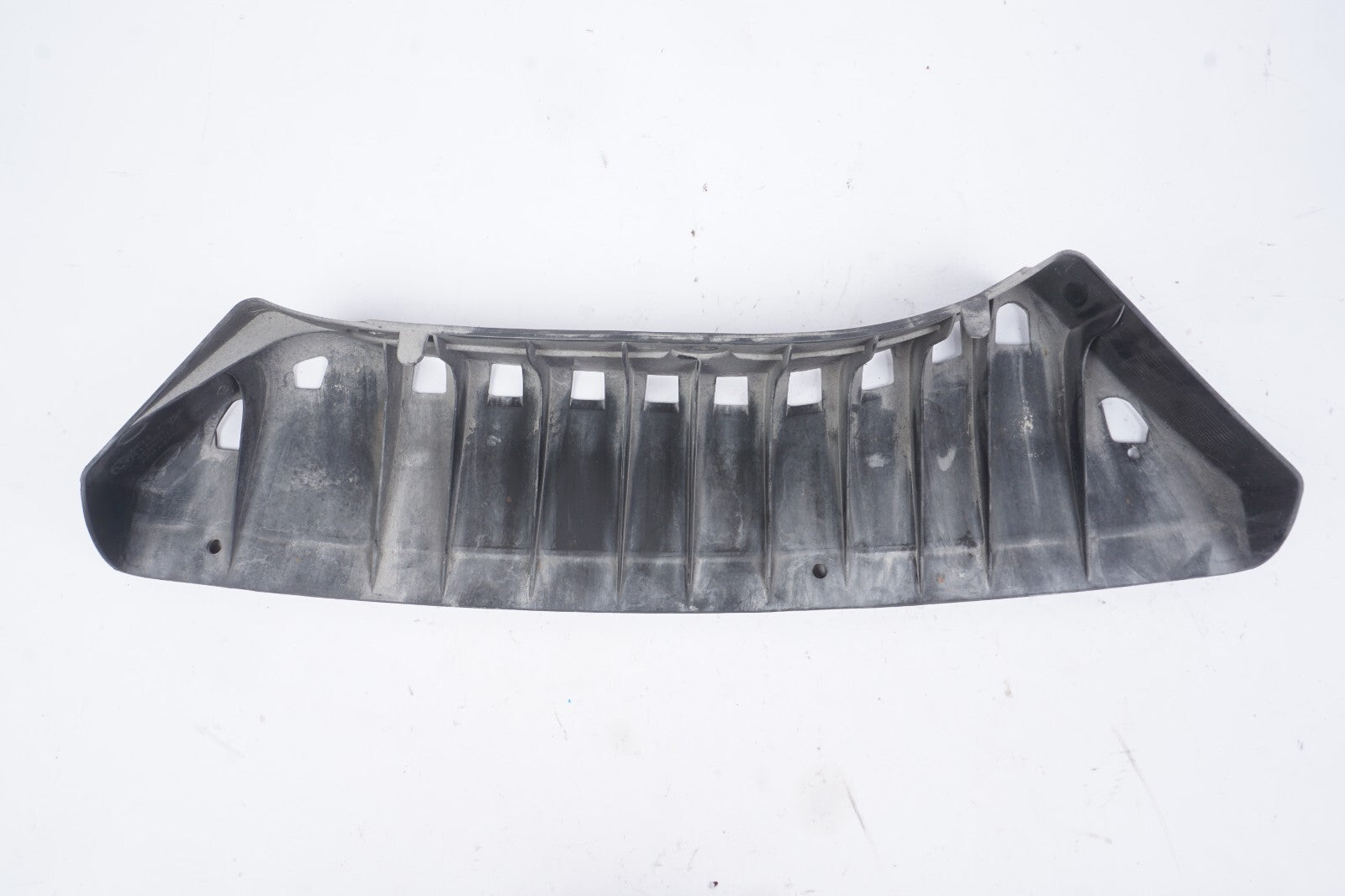 2004 - 2010  BMW 650i E63 E64 Rear Center Bumper Support Mount Bracket OEM