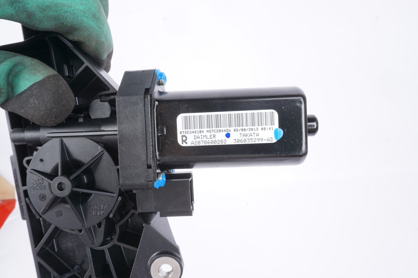 10-17 Mercedes W207 E550 E350 Right Side Seat Belt Feeder Motor Black OEM