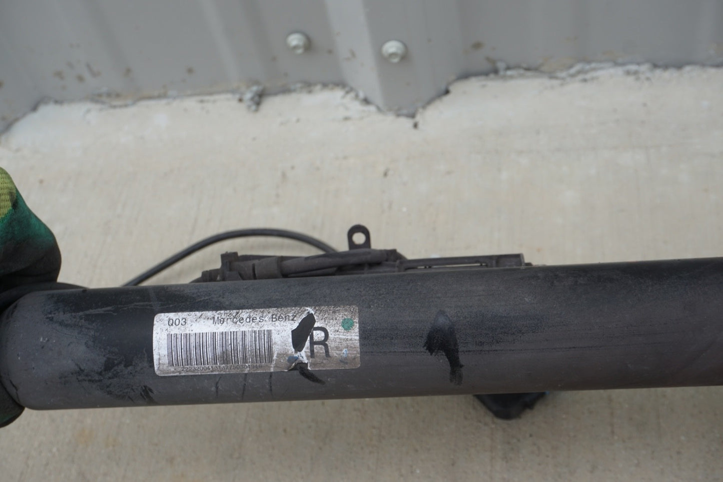 2014 - 2017 MERCEDES-BENZ S550 OEM REAR RIGHT AIR SUSPENSION SHOCK STRUT