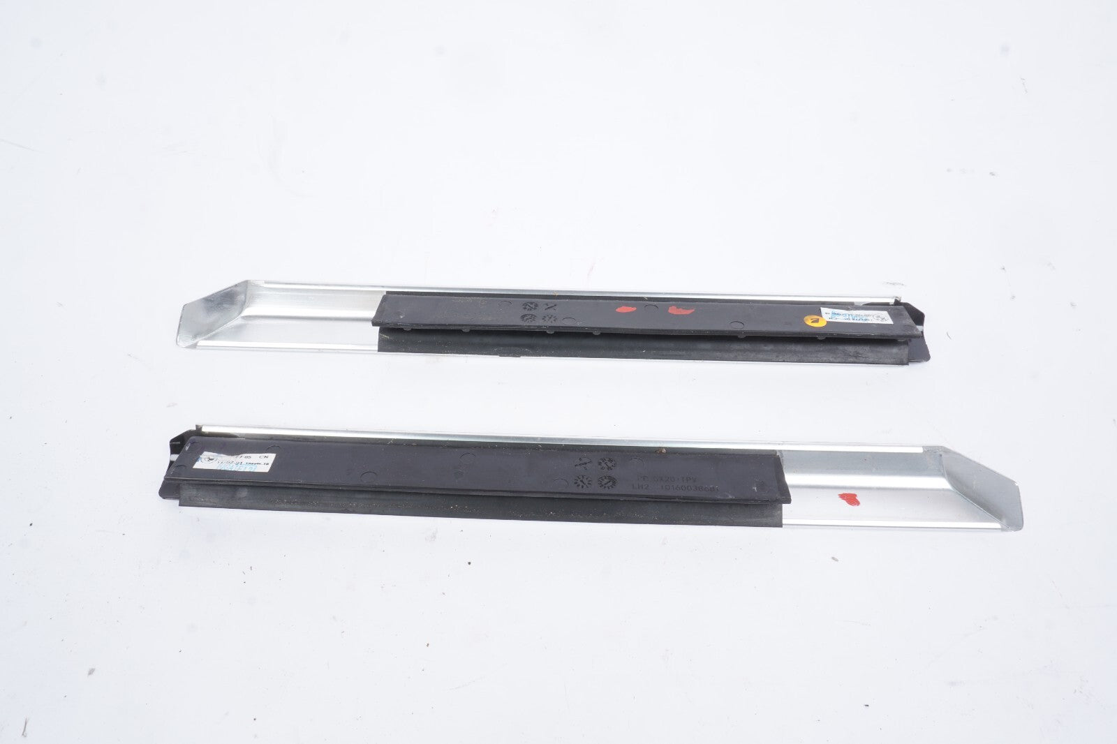 21-23 BMW 430I M440I Convertible G23 Front Door Molding Left & Right  OEM