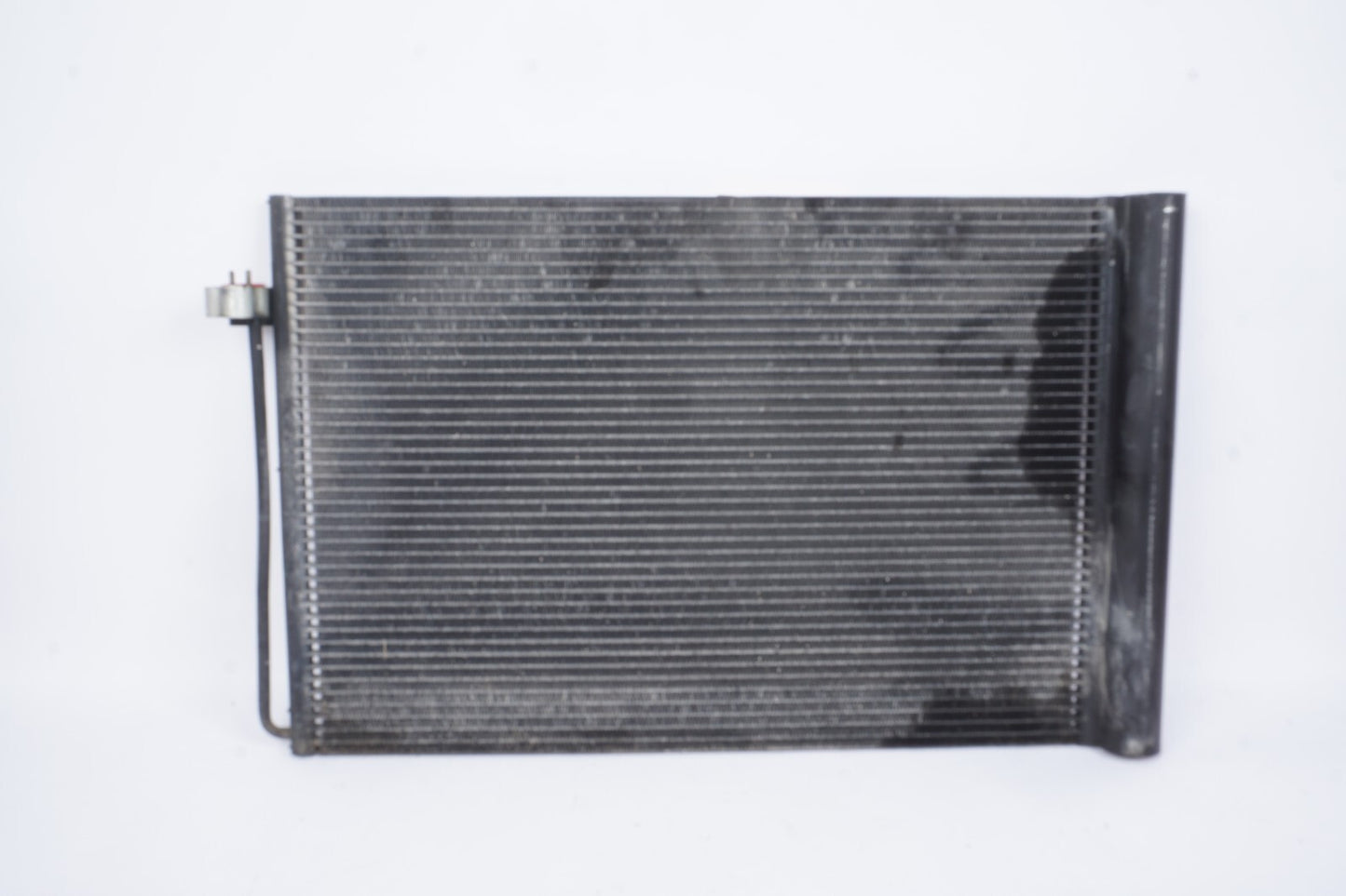 2006 - 2010  BMW 650i E63 E64 A/C Condenser 2282939 OEM