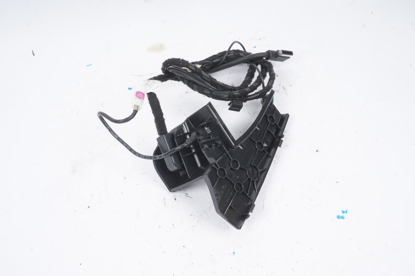 Mercedes-Benz C W204 W207 2011 USB-Anschluss A2048200015