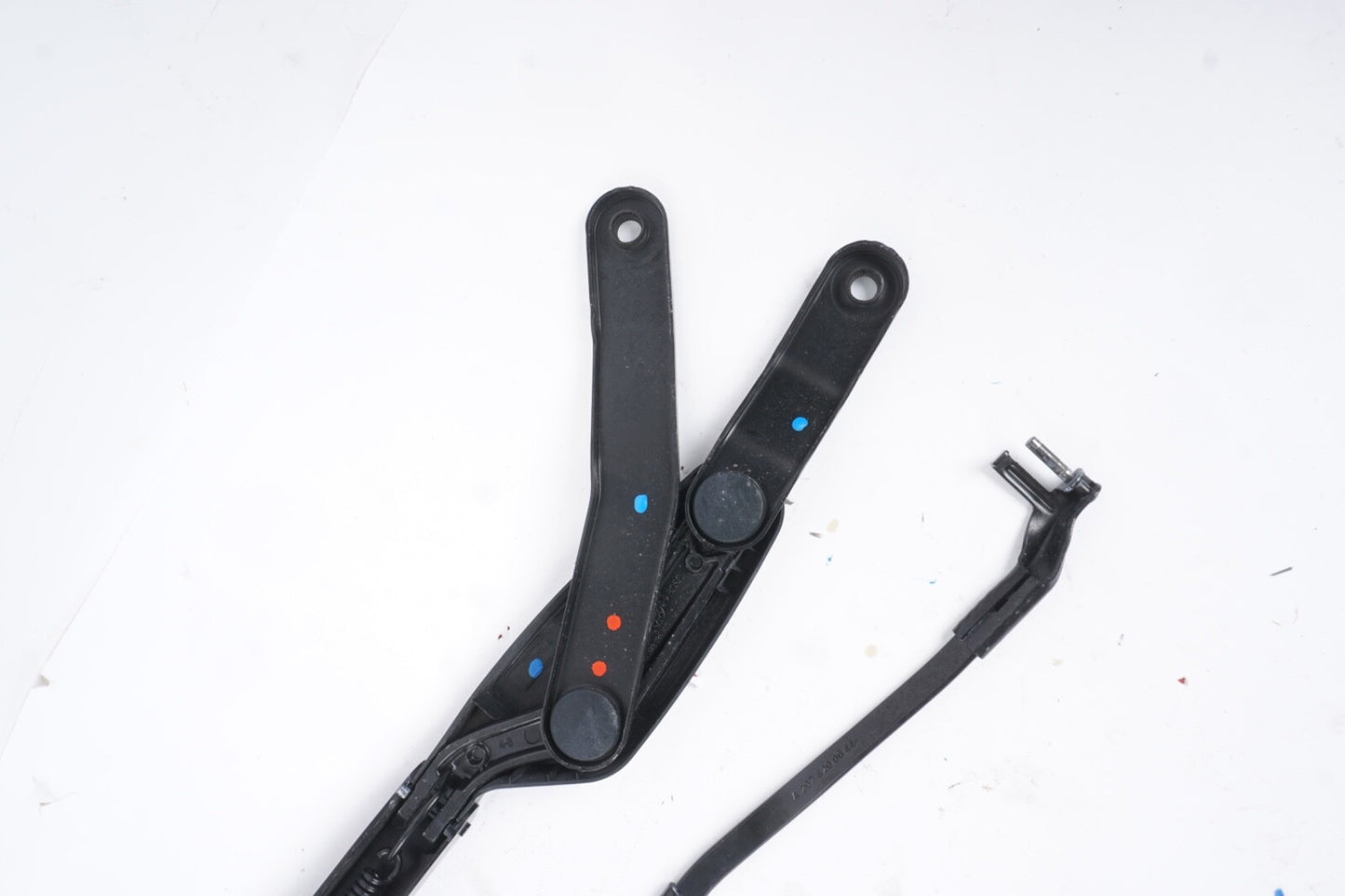 10-13 Mercedes Benz E350 Coupe Convert Left Right Front Windshield Wiper Arm OEM
