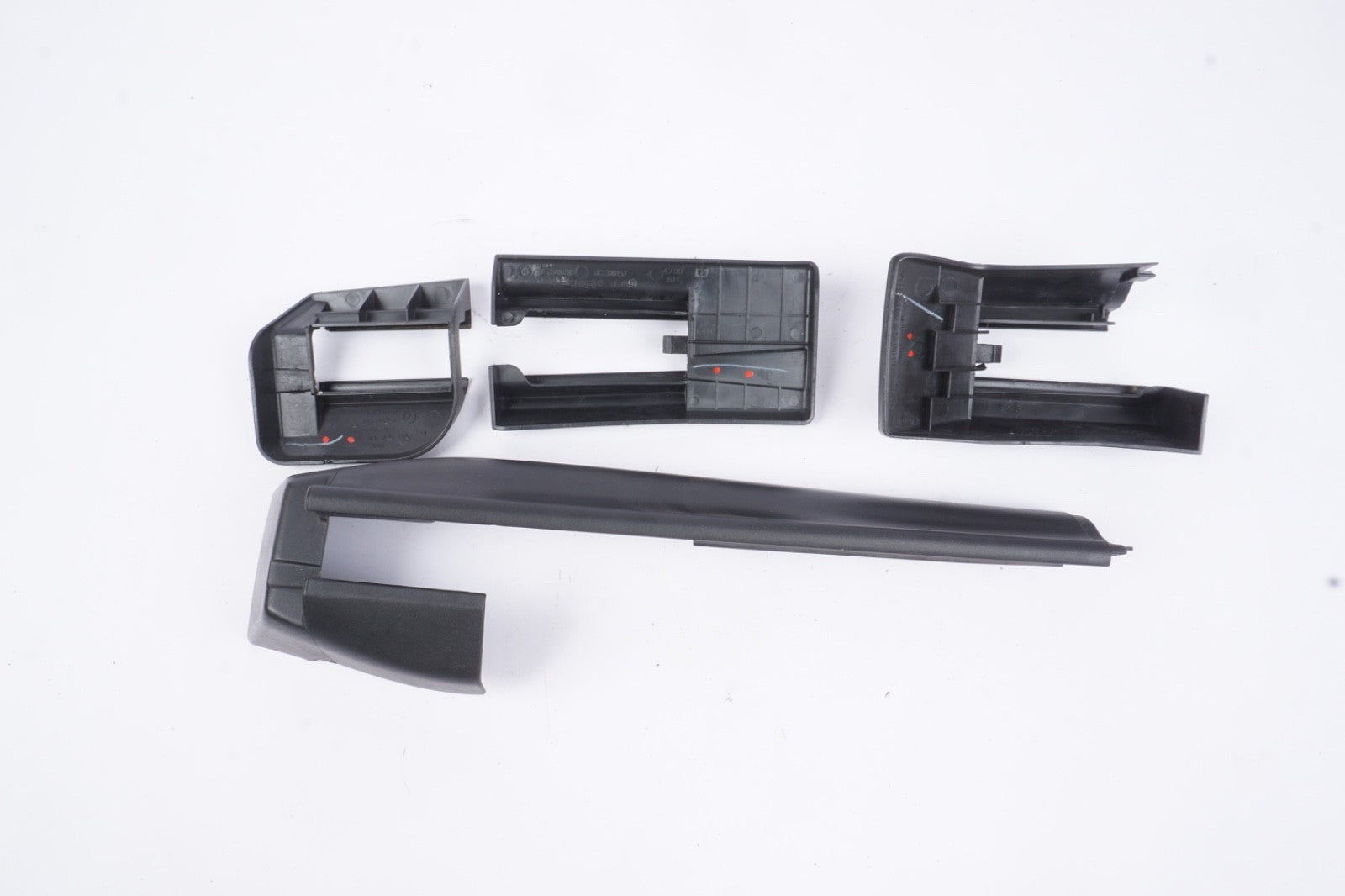 2007-2011 MERCEDES ML350 FRONT RIGHT PASSENGER SIDE TRACK RAIL COVER TRIM OEM