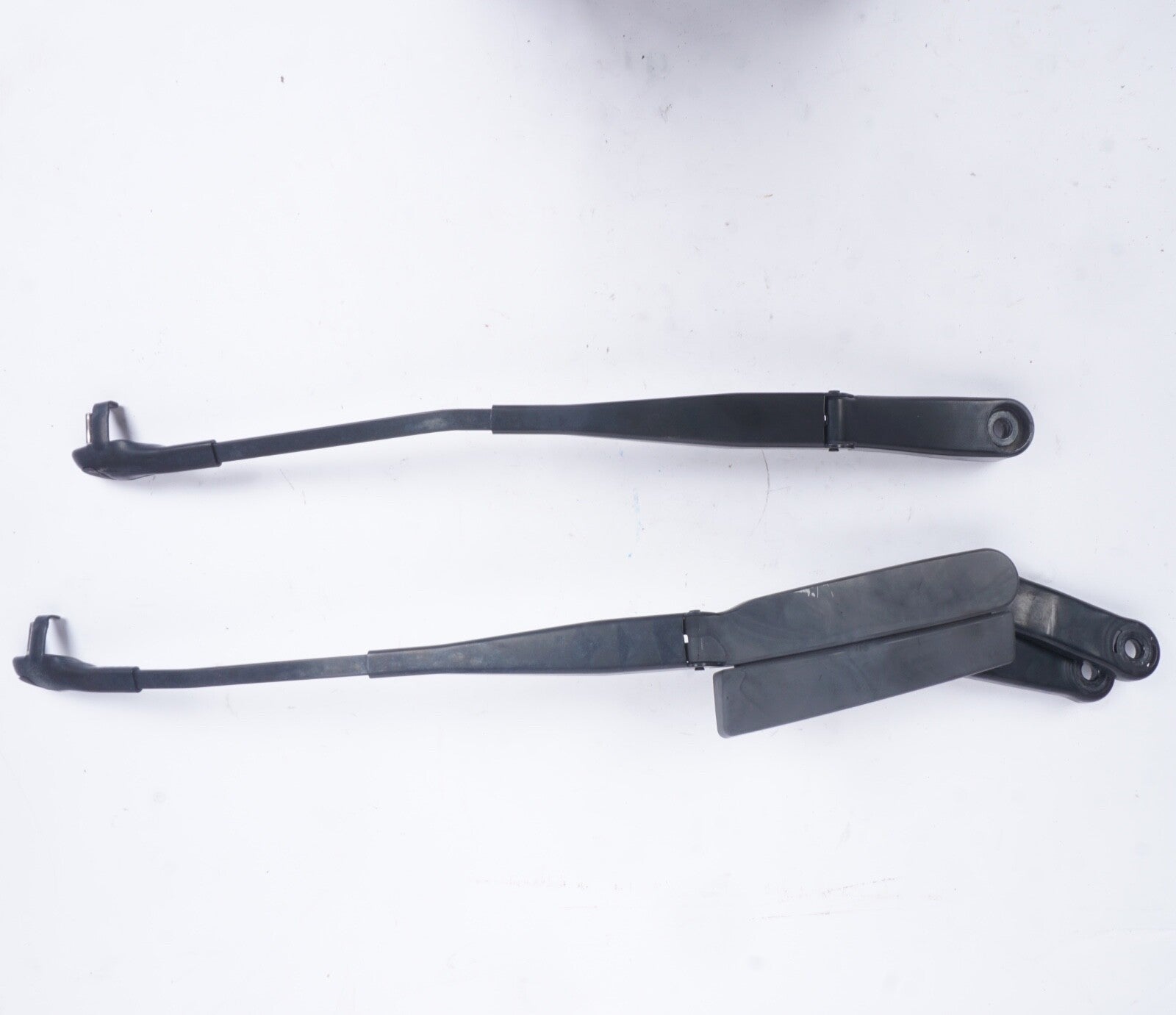 2011-2018 PORSCHE CAYENNE 958 FRONT WINDSHIELD WIPER ARM RIGHT & LEFT SIDE SET