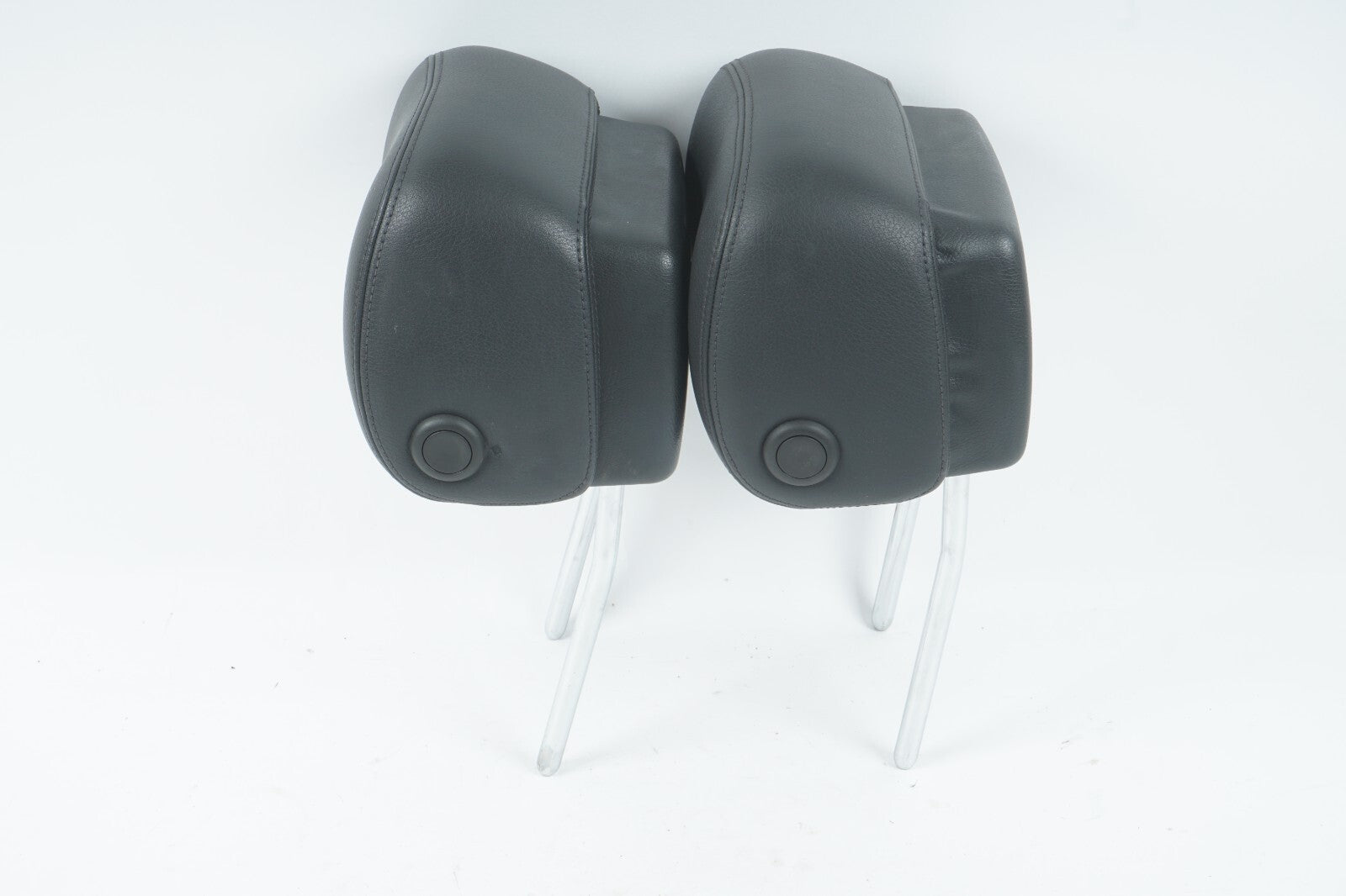 2012 - 2017 AUDI A7 FRONT SEAT HEADREST LEFT & RIGHT OEM
