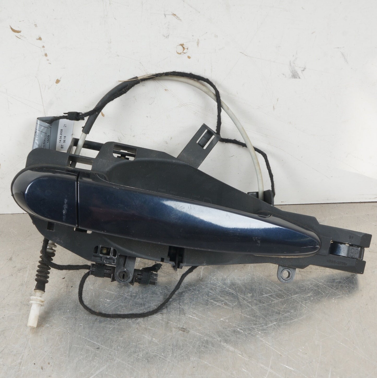 07-13 BMW E70 X5 FRONT RIGHT PASSENGER SIDE EXTERIOR DOOR HANDLE
