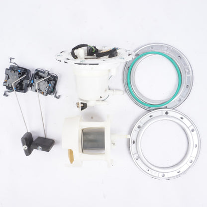 2010 - 2015 Mercedes W207 E350 Gas Fuel Pump OEM