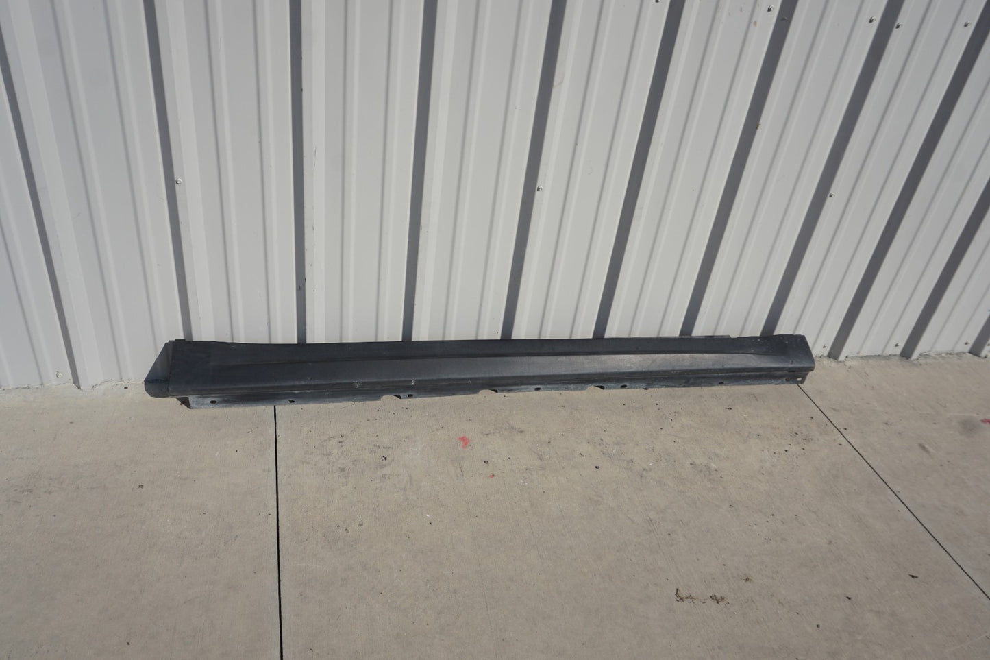 2017 - 2023 Alfa Romeo Stelvio OEM Right Passenger Side Rocker Panel Side Skirt