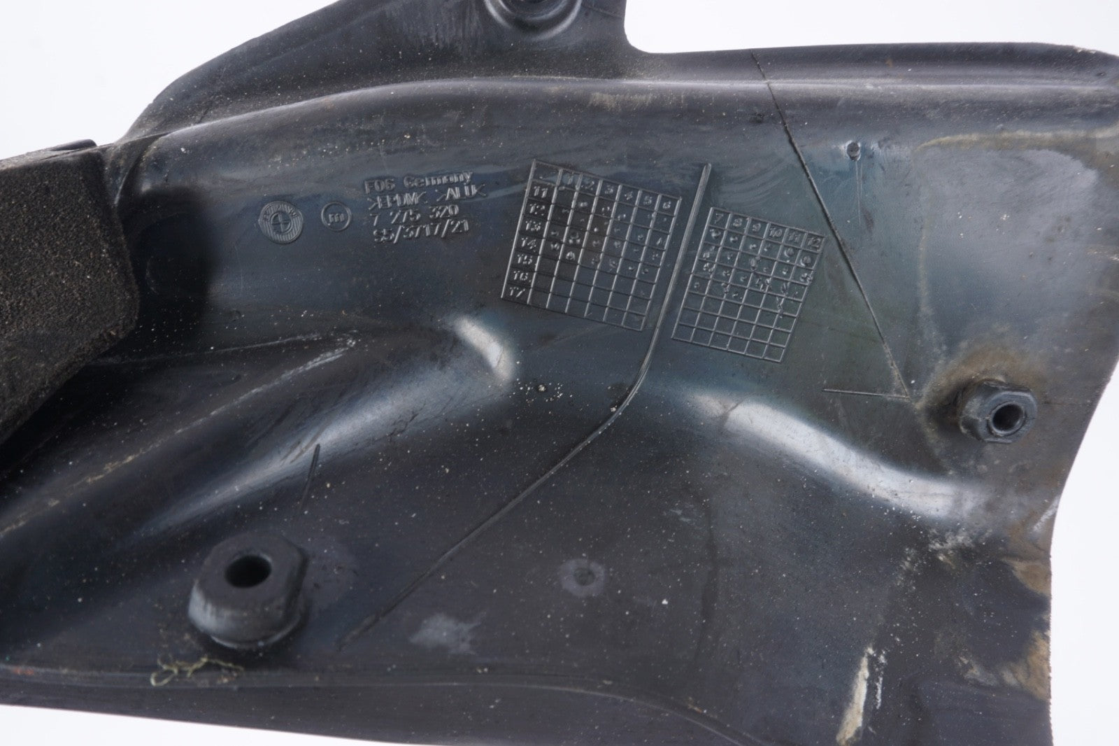 2013-2019 BMW 640I GRAN COUPE - REAR RIGHT DOOR SEAL / Gasket (Inner)