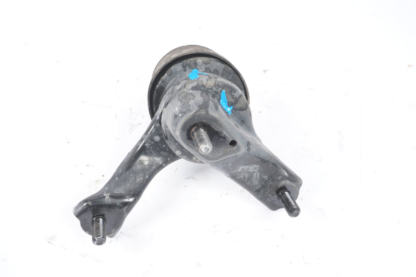 2014 - 2016 Toyota Highlander 3.5l Engine Mount Bracket OEM