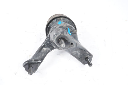 2014 - 2016 Toyota Highlander 3.5l Engine Mount Bracket OEM