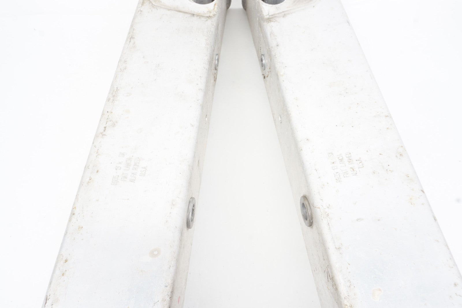 2014 - 2019 Fiat 500L Front Bumper Reinforcement Bracket Left & Right OEM