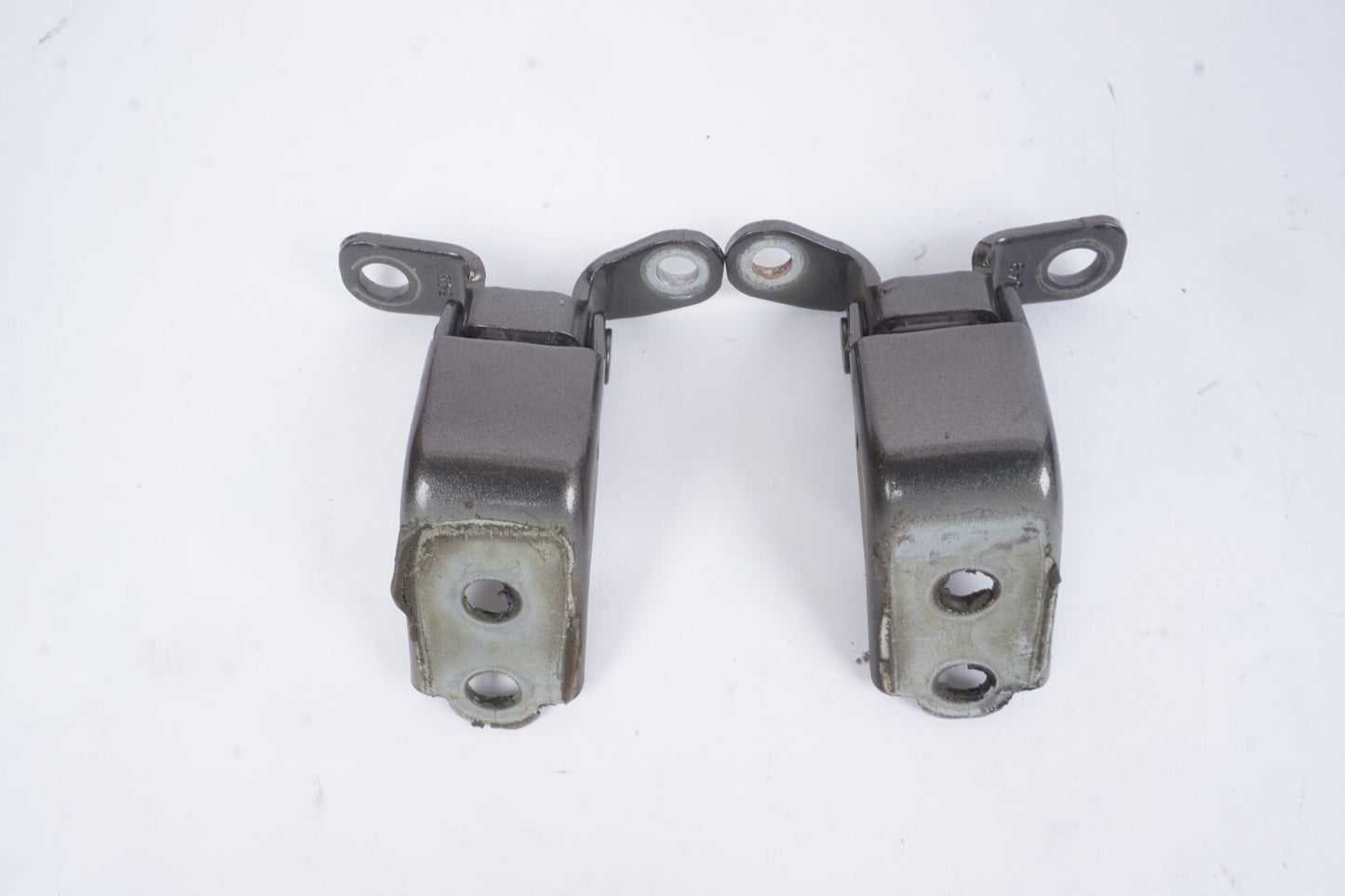 18 - 24 Honda Odyssey Front Door Hinge Upper Left & Right  OEM