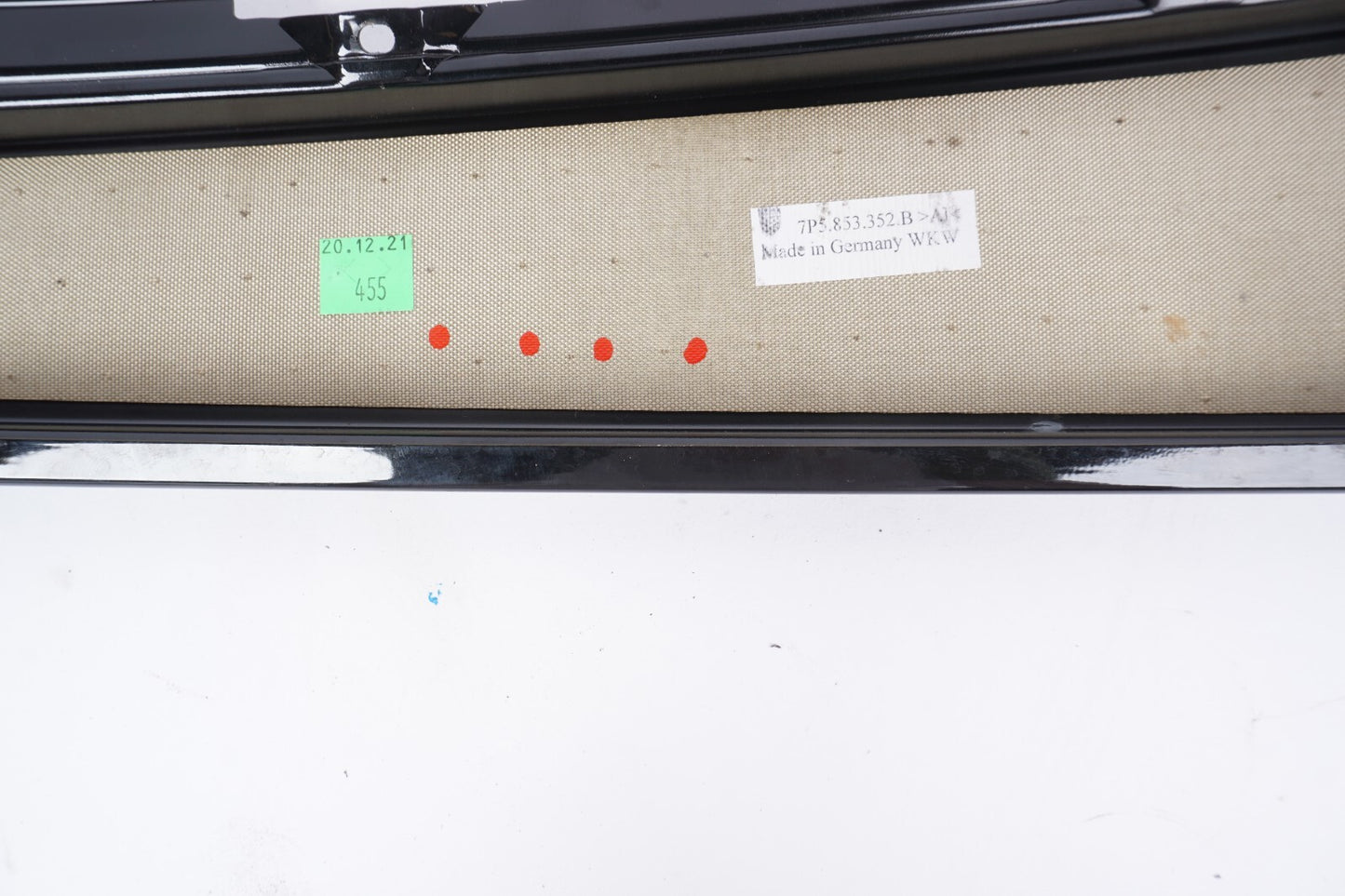 2011 - 2014 Porsche Cayenne 958  Rear Right Exterior B Pillar Trim Cover OEM