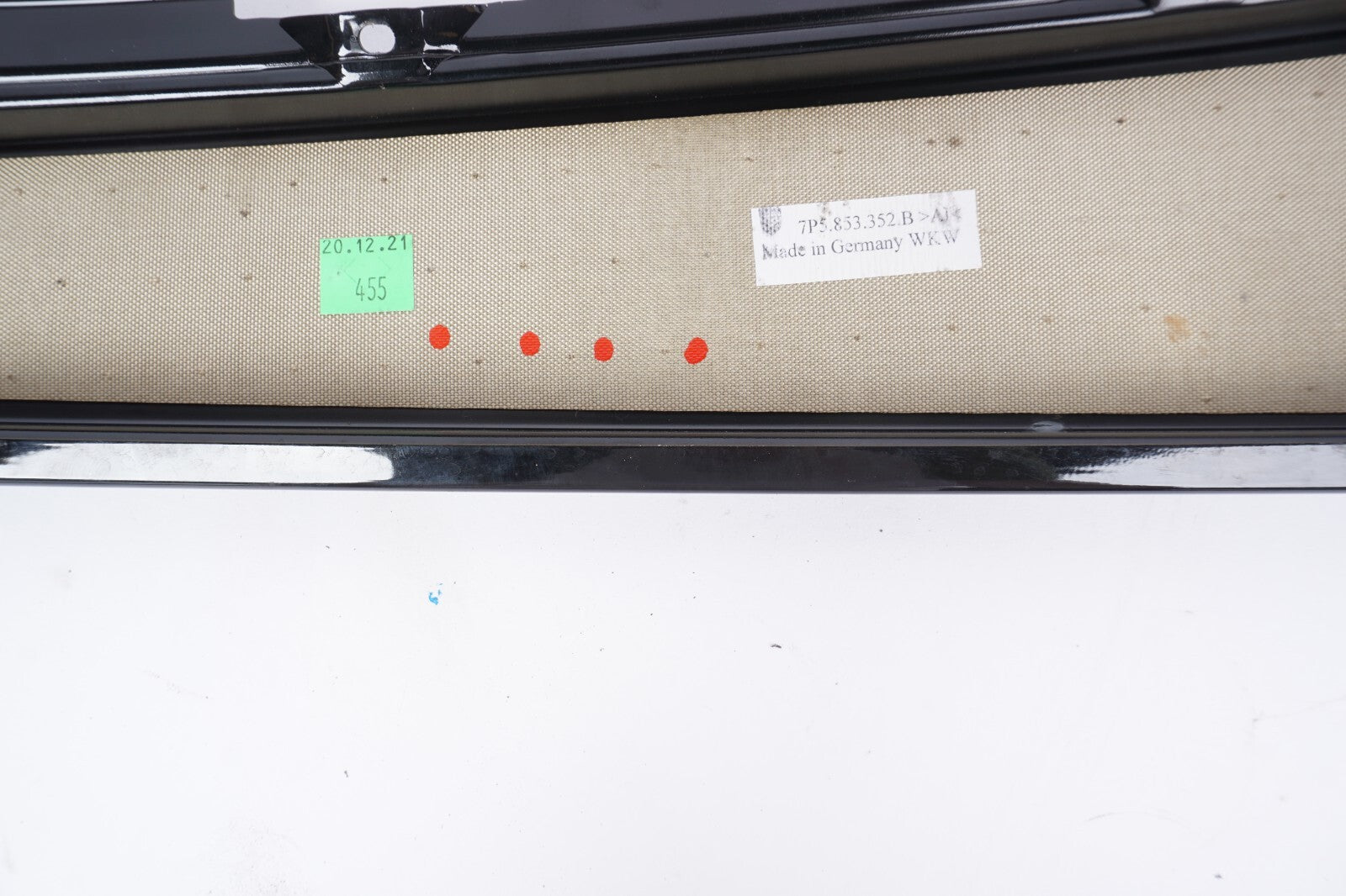 2011 - 2014 Porsche Cayenne 958  Rear Right Exterior B Pillar Trim Cover OEM