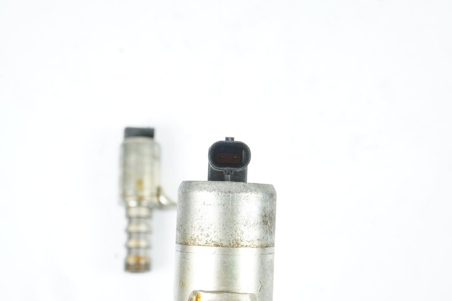 2012 - 2017 FORD FOCUS 2.0L Camshaft Solenoid SET OF 2 OEM