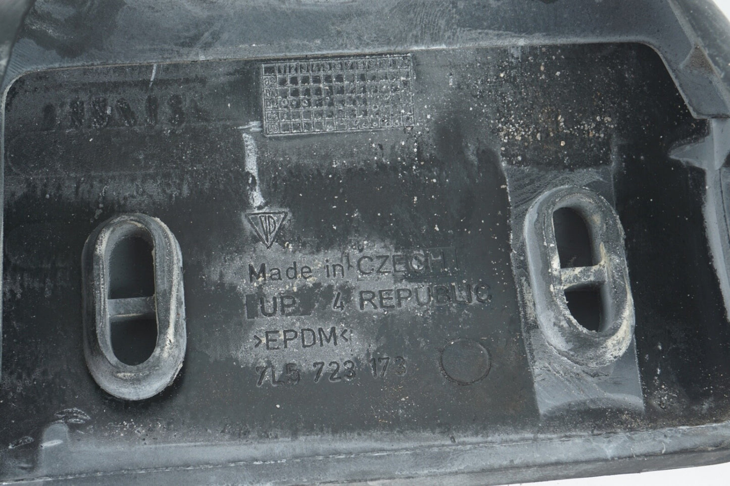 2011 - 2018 PORSCHE CAYENNE PEDAL COVER RUBBER PAN