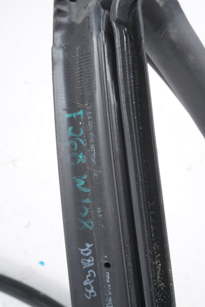 2014 - 2020 MASERATI GHIBLI FRONT LEFT DOOR RUBBER WEATHER STRIP SEAL OEM