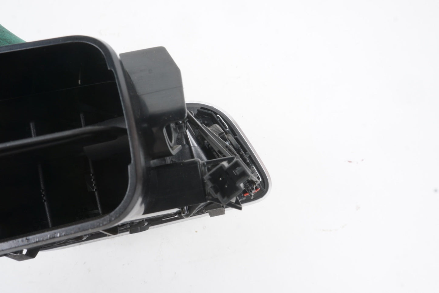 2014 - 2019 Maserati Ghibli Front Right Dashboard A/C Air Vent Grille OEM