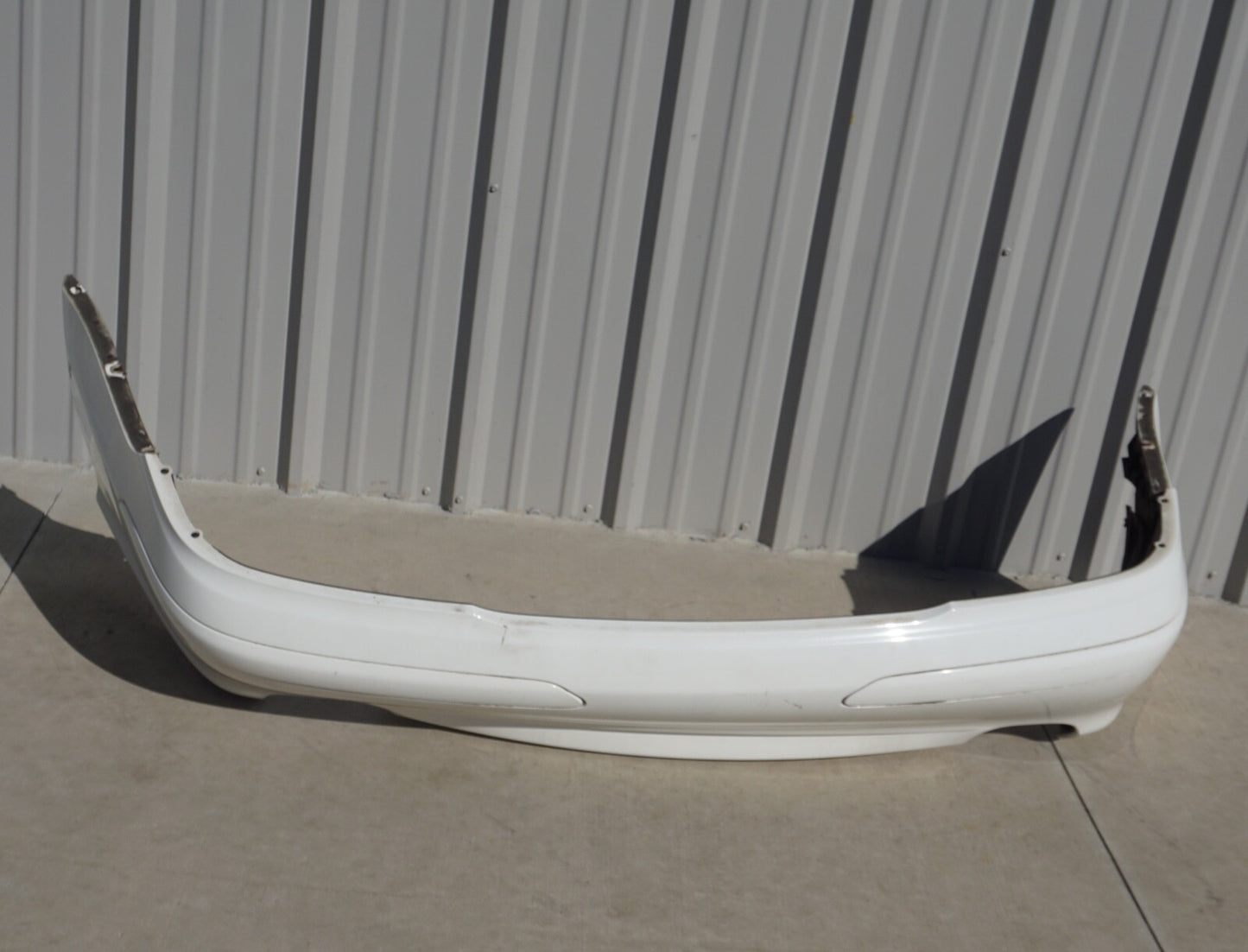 03-08 Mercedes R230 SL550 SL500 Rear Bumper Cover Assembly Oem