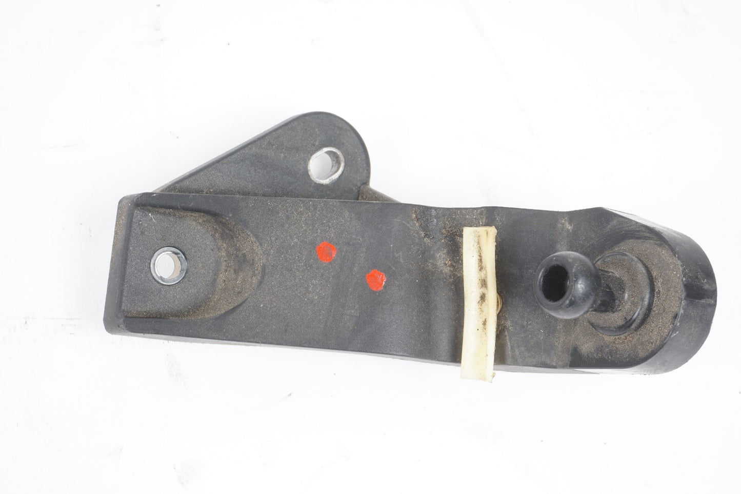 11-17 AUDI A8L A8 Right Engine Air Intake Bracket 4H0133570A OEM