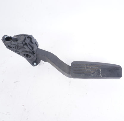 2014-2017 Maserati Ghibli Gas Accelerator Pedal 04861714  OEM