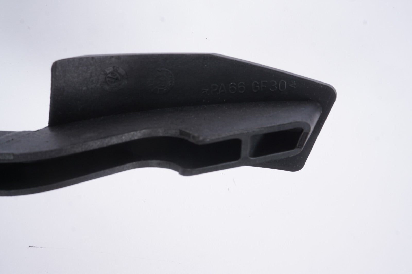 2014 - 2017 Fiat 500L Gas Pedal Accelerator 55702020 OEM