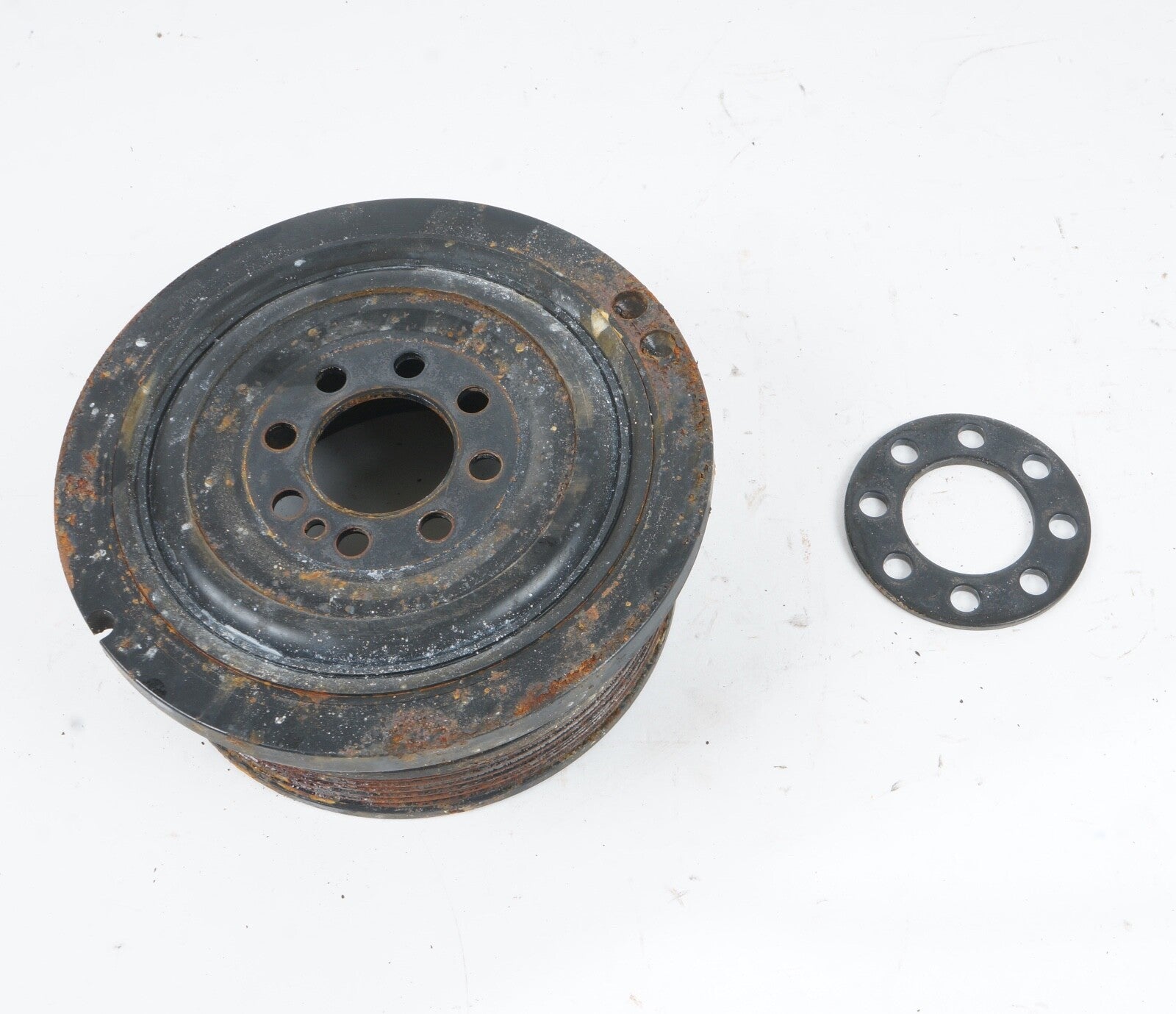 2006 - 2010 BMW E64 650i Engine Harmonic Balancer Crankshaft Pulley