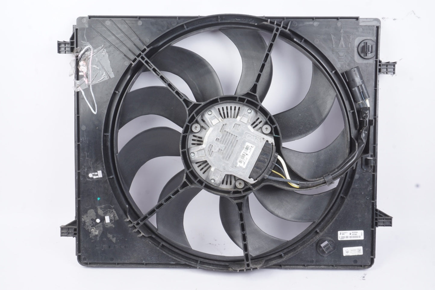 2014 - 17 Maserati Ghibli Quattroporte Radiator Cooling Fan Shroud & Motor Assy