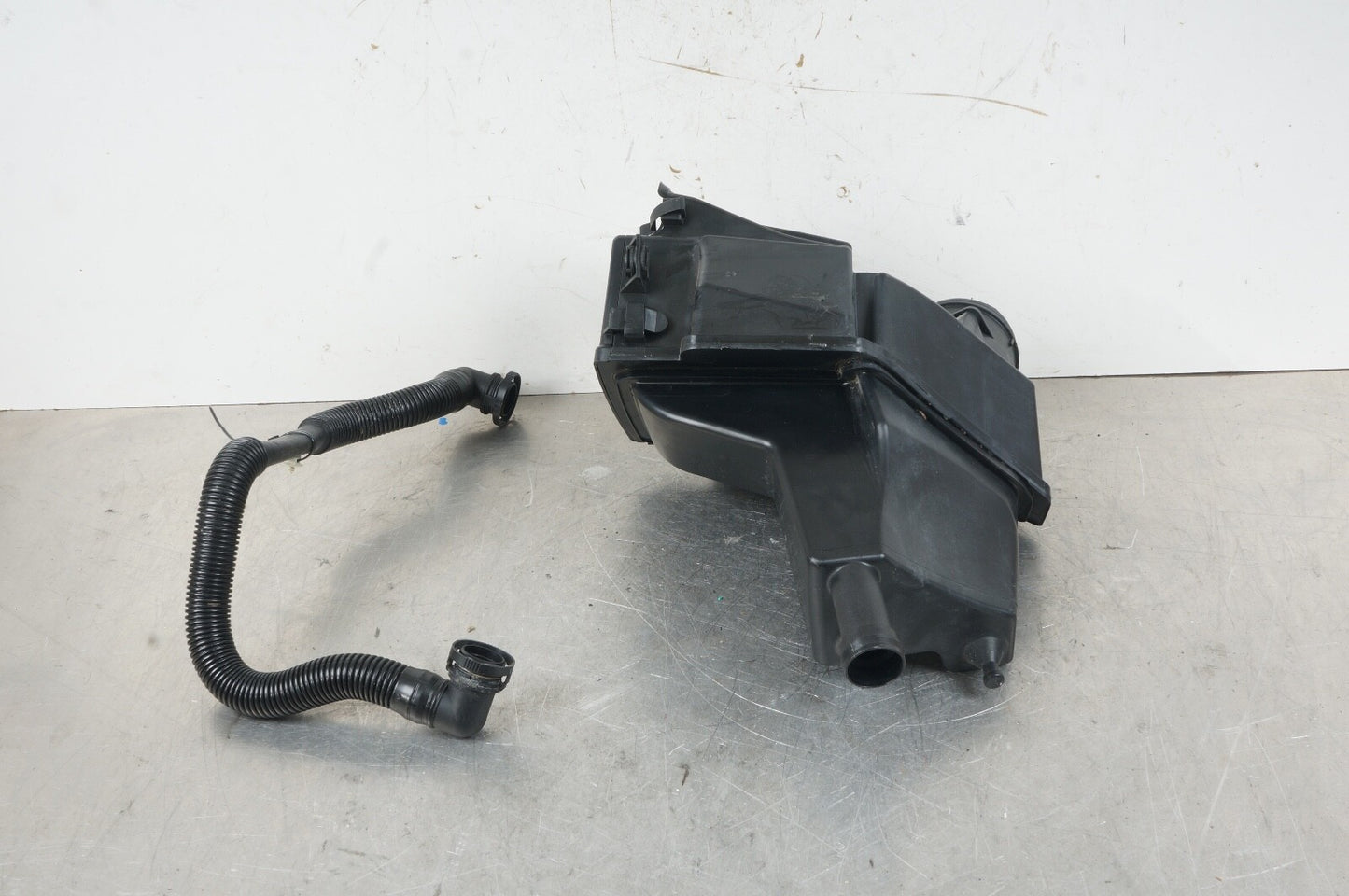 2011 - 2020 BENTLEY MULSANNE AIR CLEANER BOX FILTER MAF SENSOR RIGHT 3Y0129567