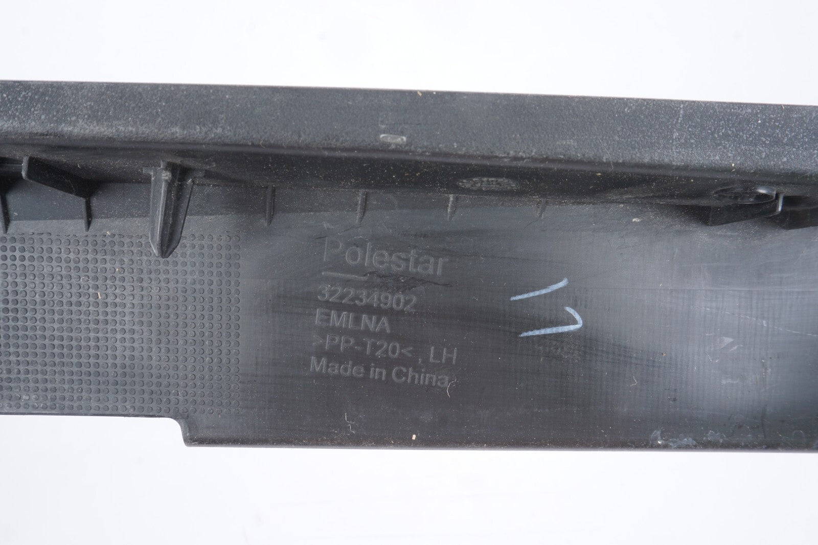 2021 - 2023 Polestar 2 Front Upper Fender To Hood Closeout Cover Lh & Rh OEM