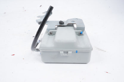2012 - 2017 OEM Mercedes W222 S550 S600 E63 Vacuum Valve Pump Control Unit
