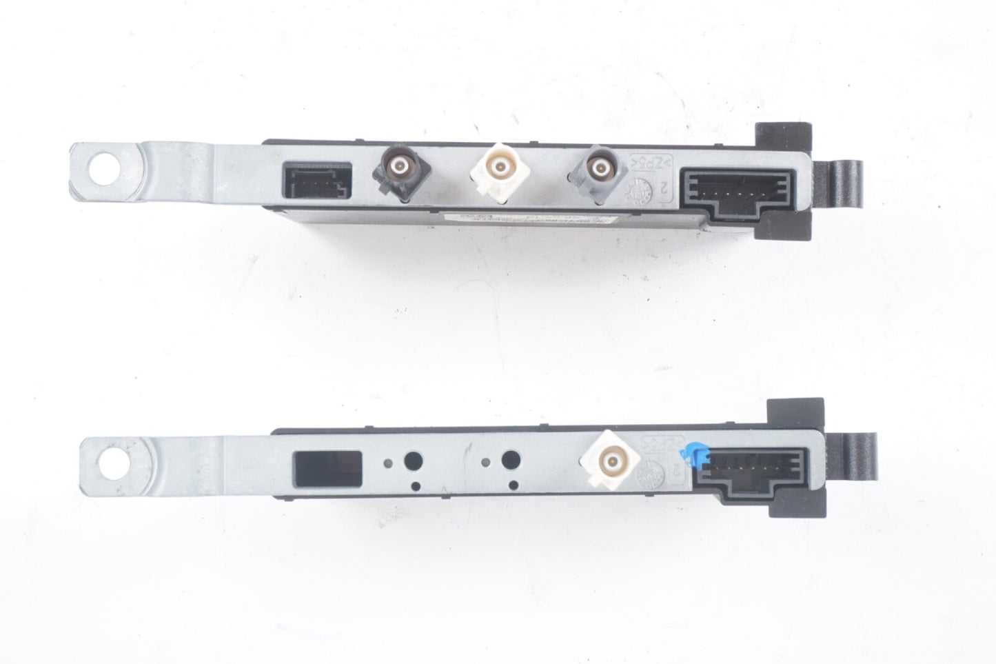 2011 - 2018 Porsche Cayenne Rear Right Radio Antenna Amplifier Module 7P5035225