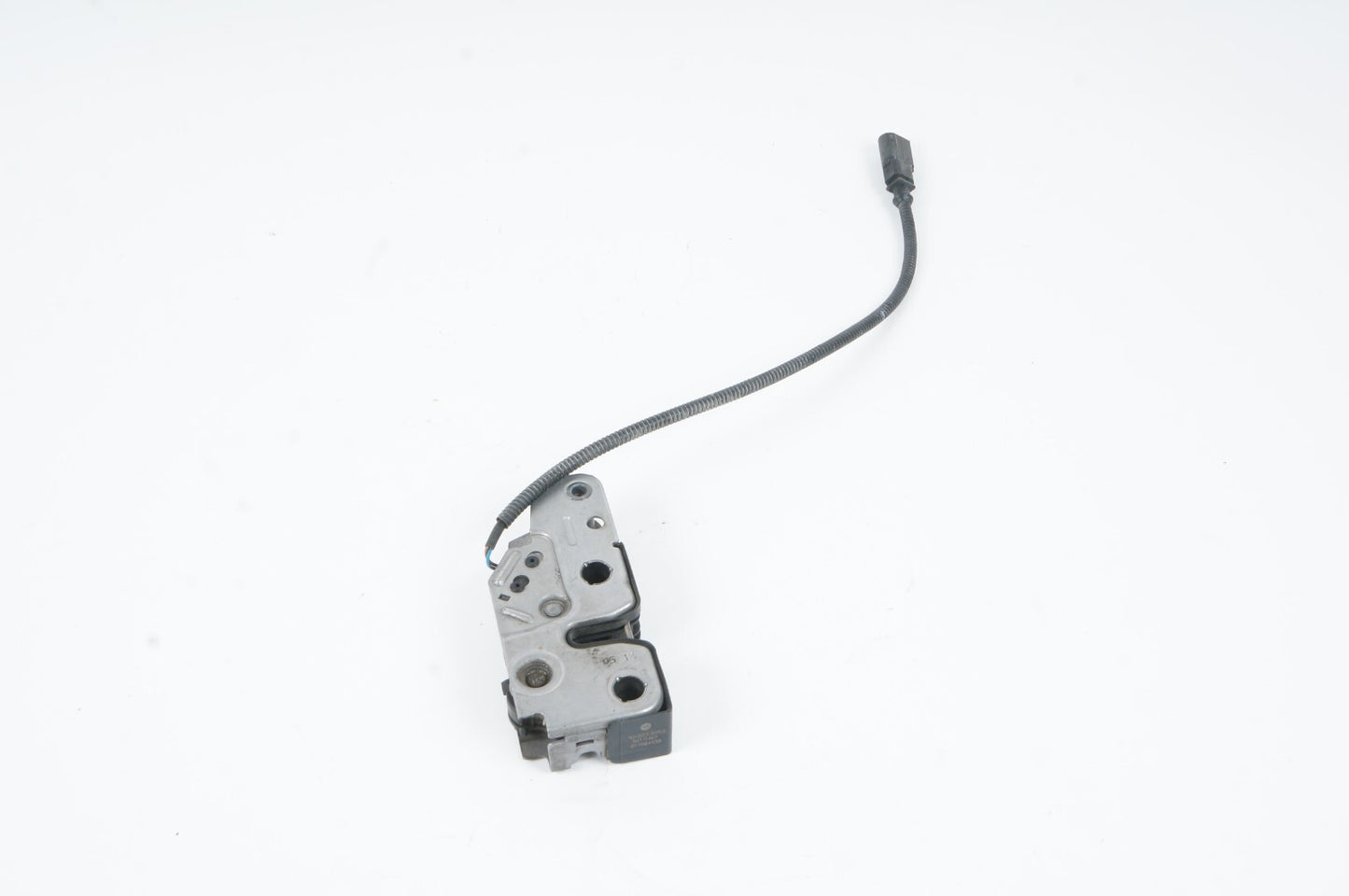 2007 - 2016 VOLKSWAGEN EOS HOOD LATCH LOCK 1Q1823509E OEM