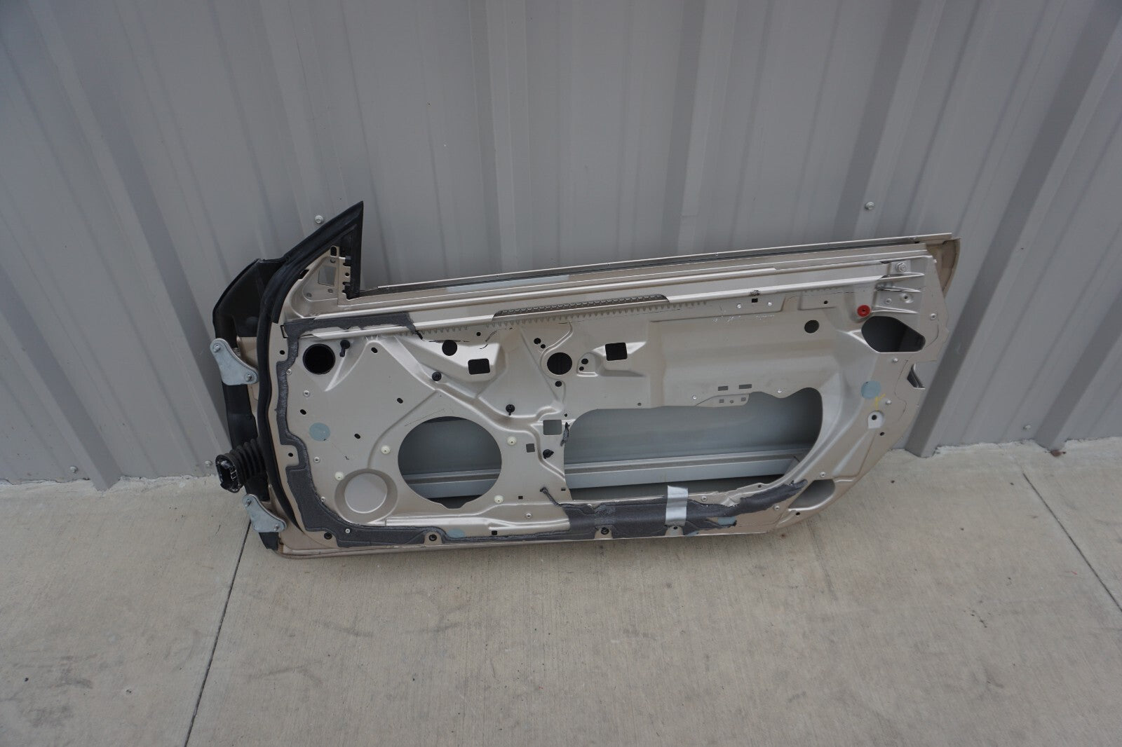 03 - 08 Mercedes R230 SL500 SL550 SL600 Front Door Shell Right Passenger EM