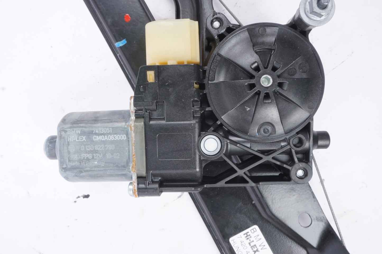 2018 - 2023 BMW X2 F39 REAR RIGHT SIDE DOOR WINDOW REGULATOR OEM 7420414