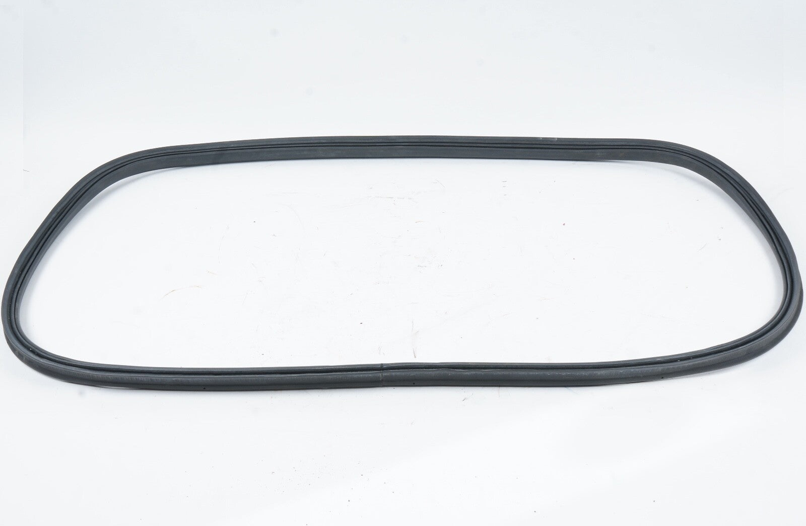2010 - 2020 Bentley Mulsanne Rear Trunk Lid Liftgate Hatch Weather Strip Seal