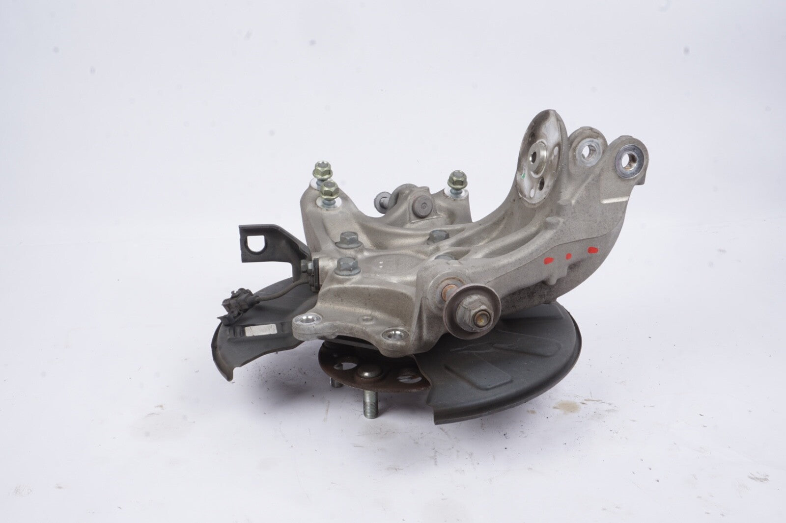 2018 - 2025 HONDA ODYSSEY REAR LEFT SIDE SUSPENSION SPINDLE KNUCKLE W/ HUB OEM