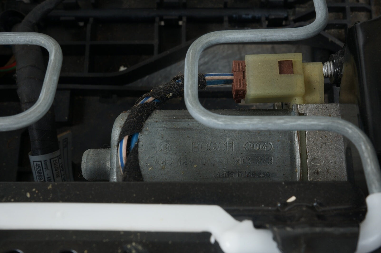 2007-2013 BMW X5 I35 FRONT RIGHT PASSENGER SIDE SEAT FRAME RAIL TRACK MOTOR OEM