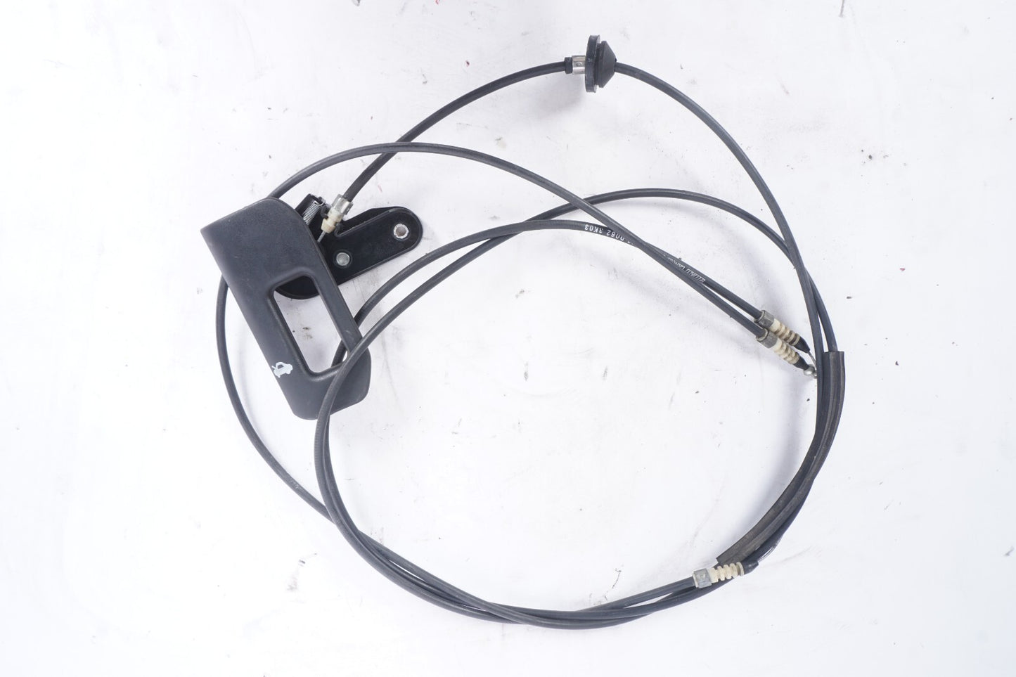 2014-2019 Maserati Ghibli Hood Release Handle w/ Cable 670007133 OEM