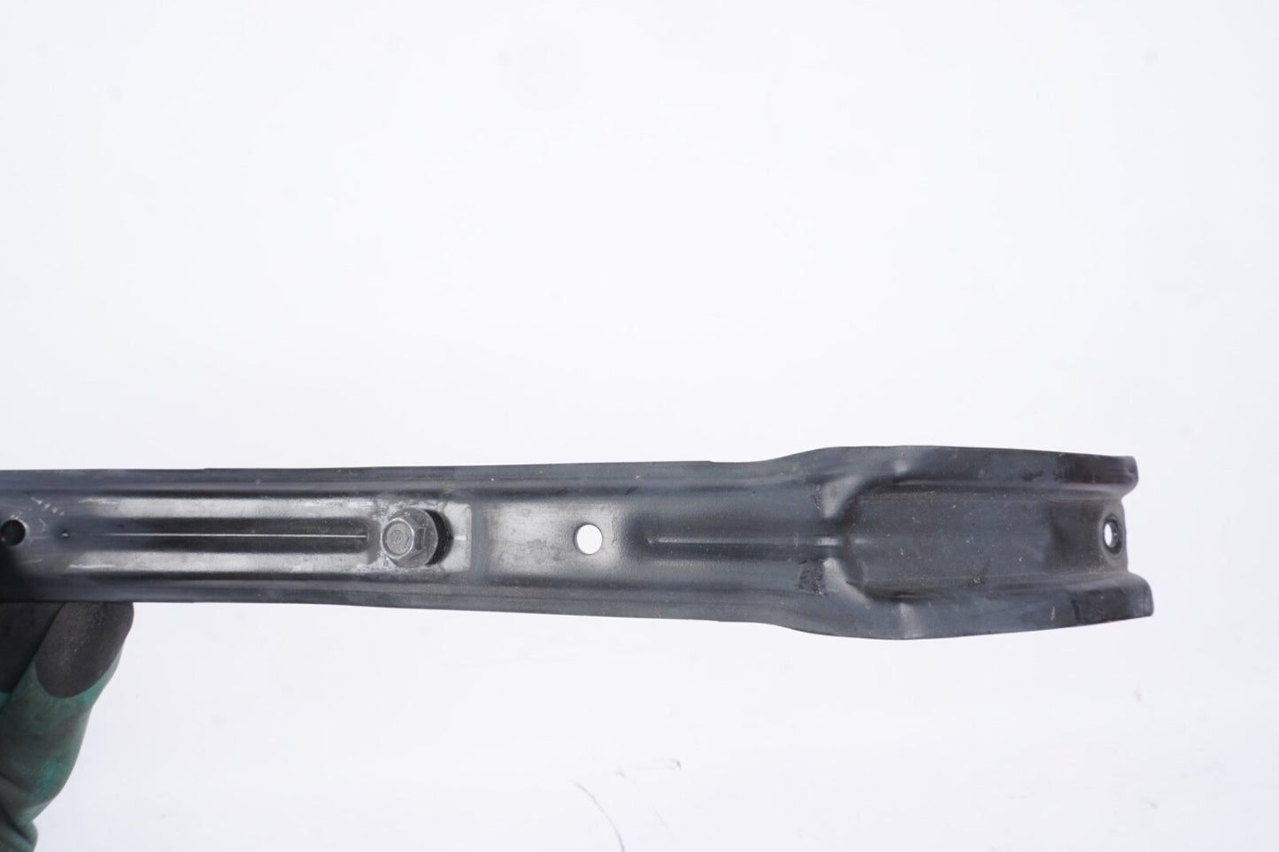 2018 - 2020 HONDA ODYSSEY FRONT RADIATOR CENTER MOUNT SUPPORT BRACKET OEM