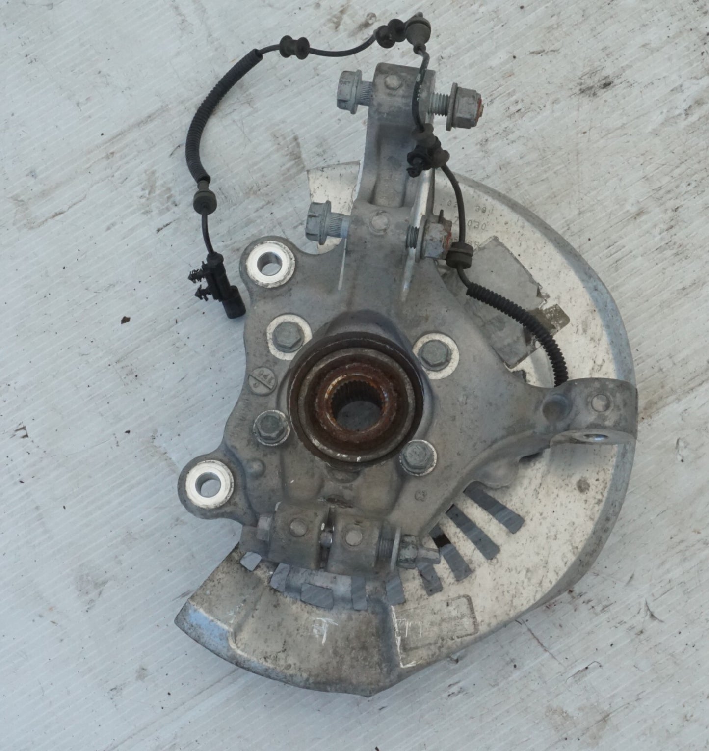 17 - 24 CHRYSLER PACIFICA FRONT RIGHT PASS SIDE SPINDLE KNUCKLE WHEEL HUB OEM
