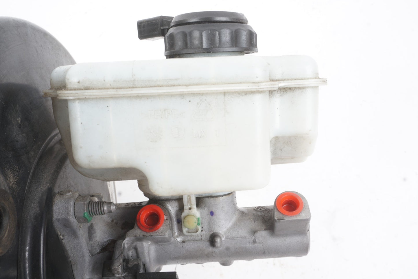 2014-2019 Volkswagen Passat Power Brake Booster & Master Cylinder OEM