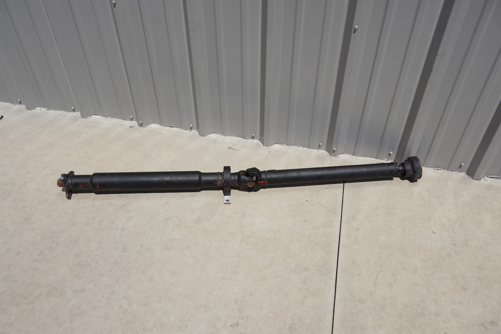 06-10 BMW E64 650i 4.8l AT Rear Driveshaft 7576479 OEM