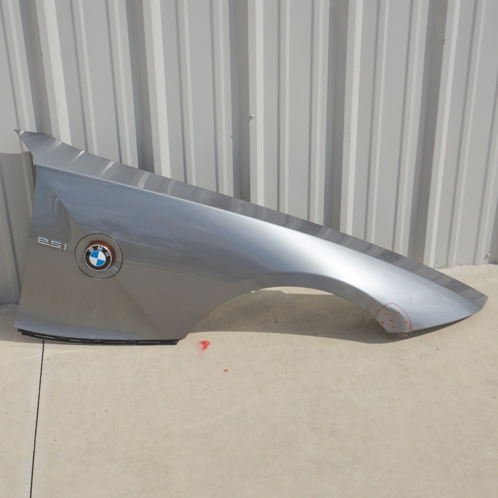 03-08 BMW E85 Z4 FRONT RIGHT FENDER SHELL COVER PANEL STERLING GRAY OEM